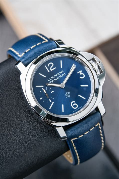 panerai luminor blue logo